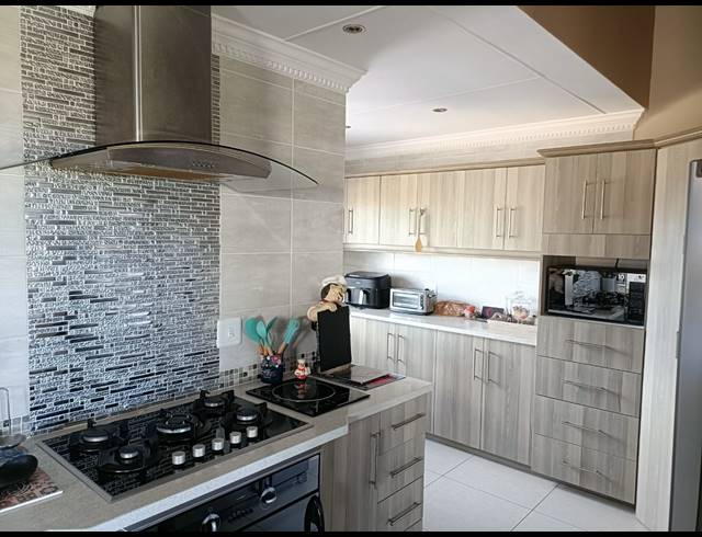 3 bed property for sale in GEORGE